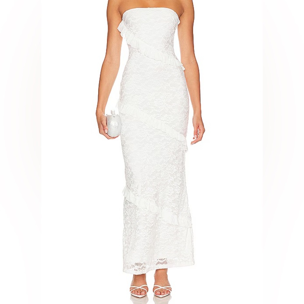 Elegant White Strapless Lace Dress